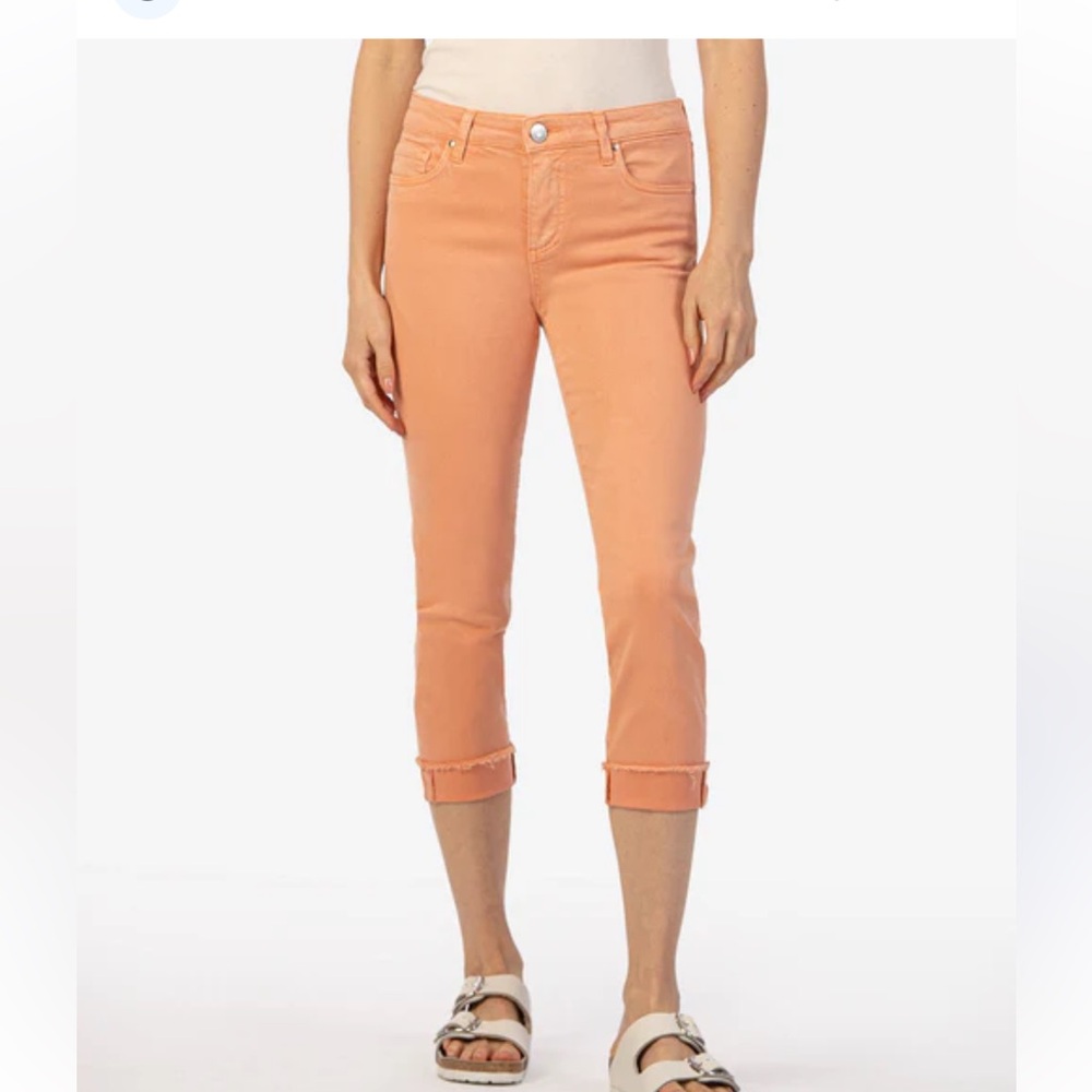 Kut from the Kloth Amy Crop Straight Leg 6
